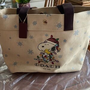 Coach X Peanuts Tote in Canvas with Snoopy motif